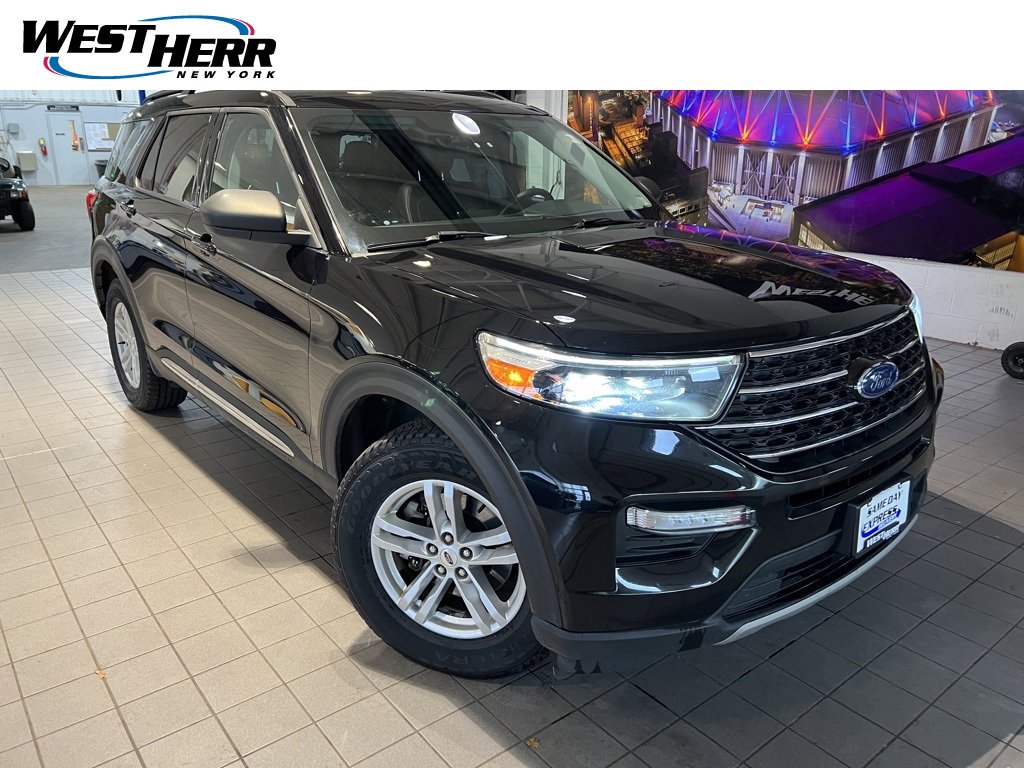 2021 Ford Explorer XLT's photo