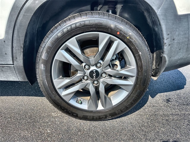 2023 Kia Seltos S photo 8