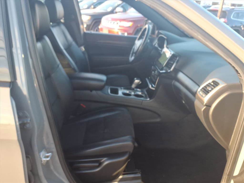 2021 Jeep Grand Cherokee Laredo X photo 22