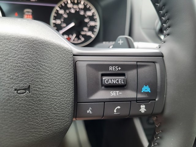 2025 Nissan Rogue SV photo 21