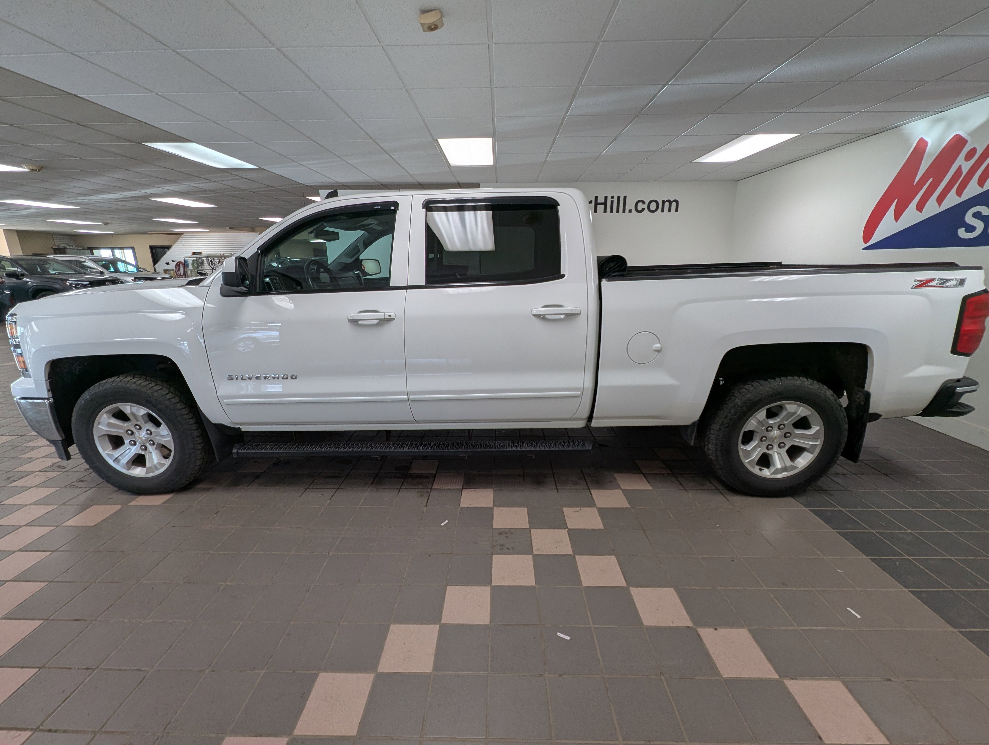Used 2015 Chevrolet Silverado 1500 LT with VIN 3GCUKREC3FG177729 for sale in Hermantown, Minnesota