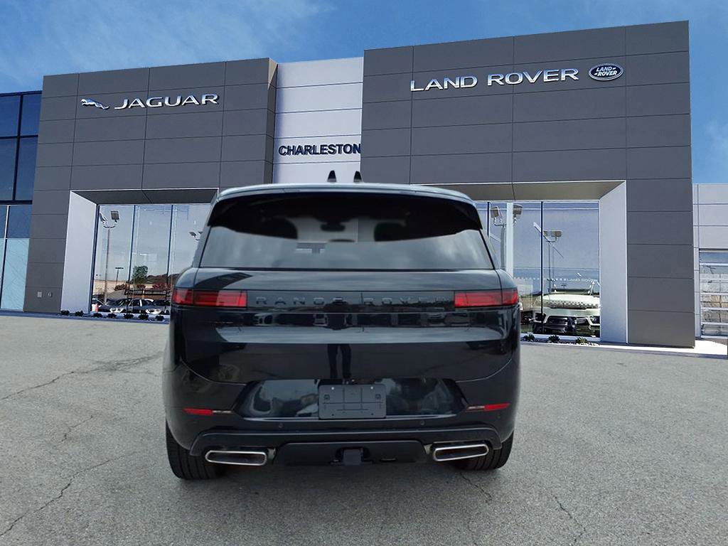 2025 Land Rover Range Rover Sport SE photo 3