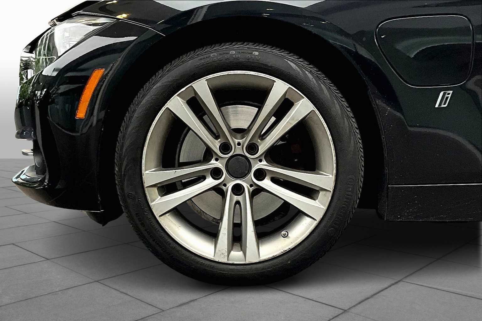 2017 Bmw 330e 3-Series photo 9