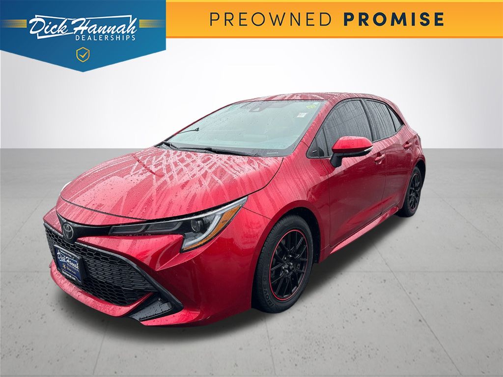 2022 Toyota Corolla Hatchback SE's photo