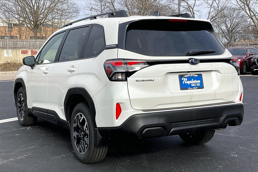 2025 Subaru Forester Premium photo 3