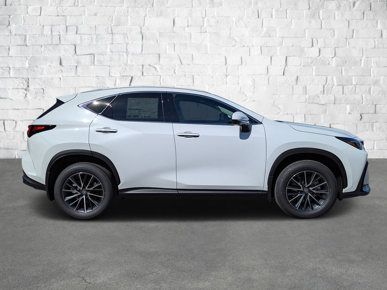 2026 Lexus NX 350 Premium photo 3