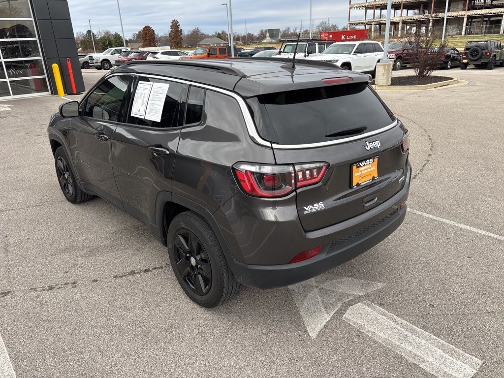 2022 Jeep Compass North Edition Latitude photo 3
