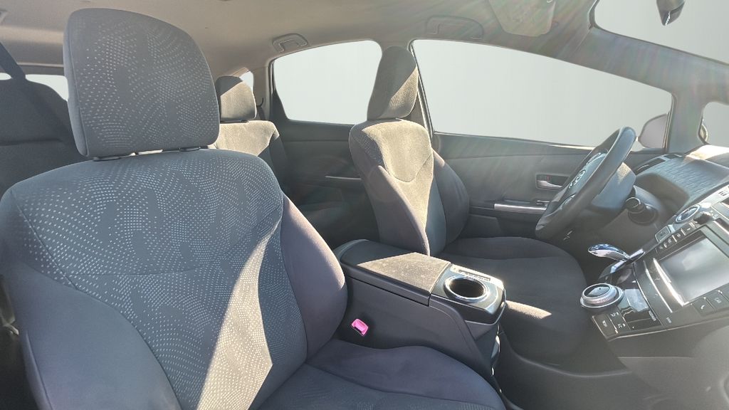 2013 Toyota Prius V Two photo 14