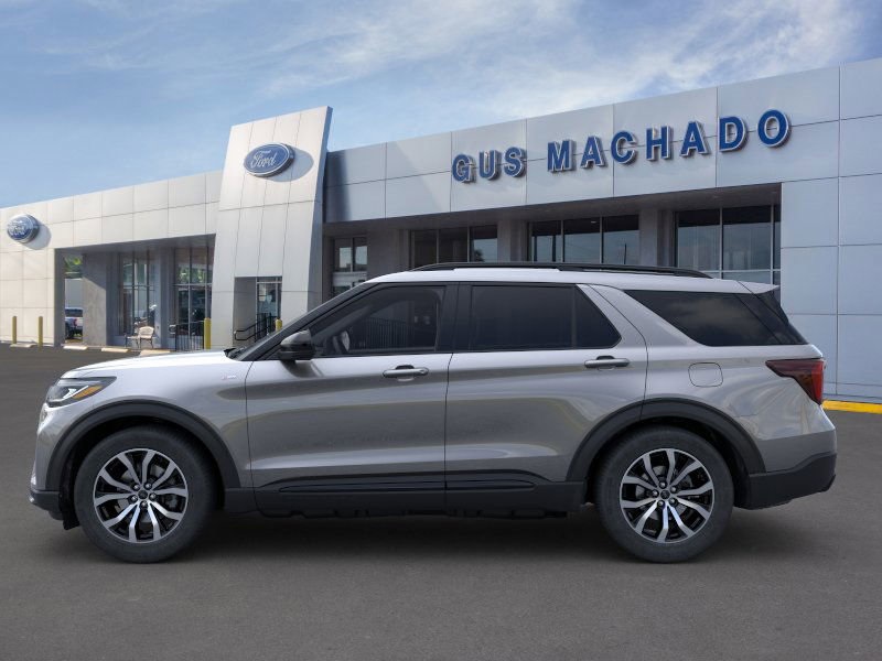 2025 Ford Explorer ST-Line photo 3