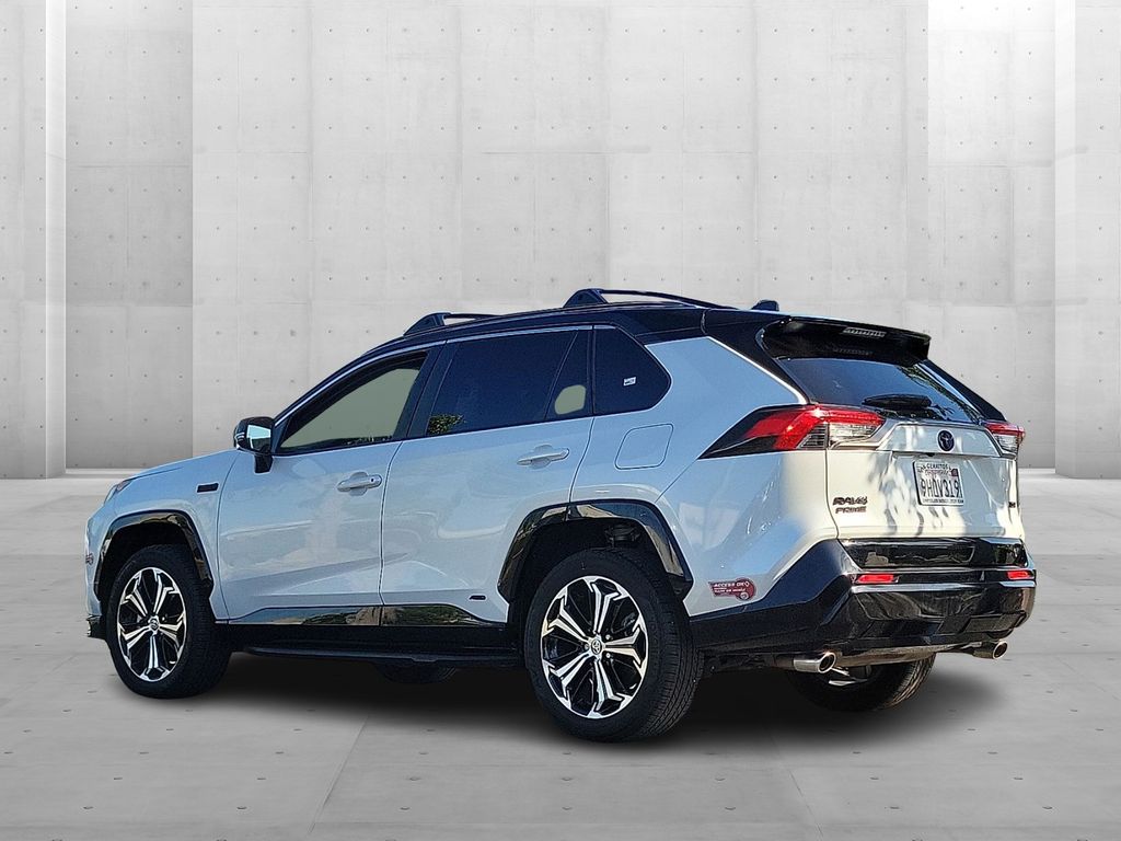 2023 Toyota RAV4 Prime XSE photo 2
