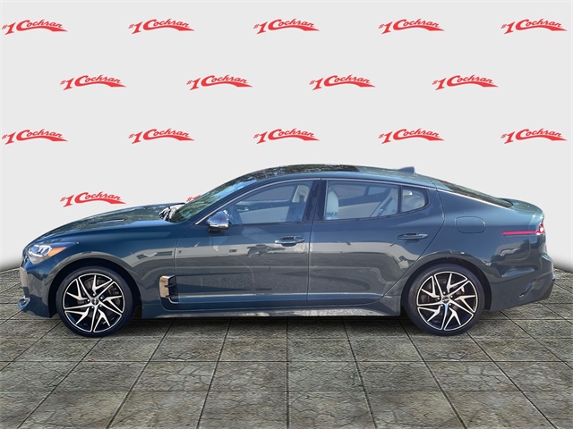 2022 Kia Stinger GT-Line photo 4