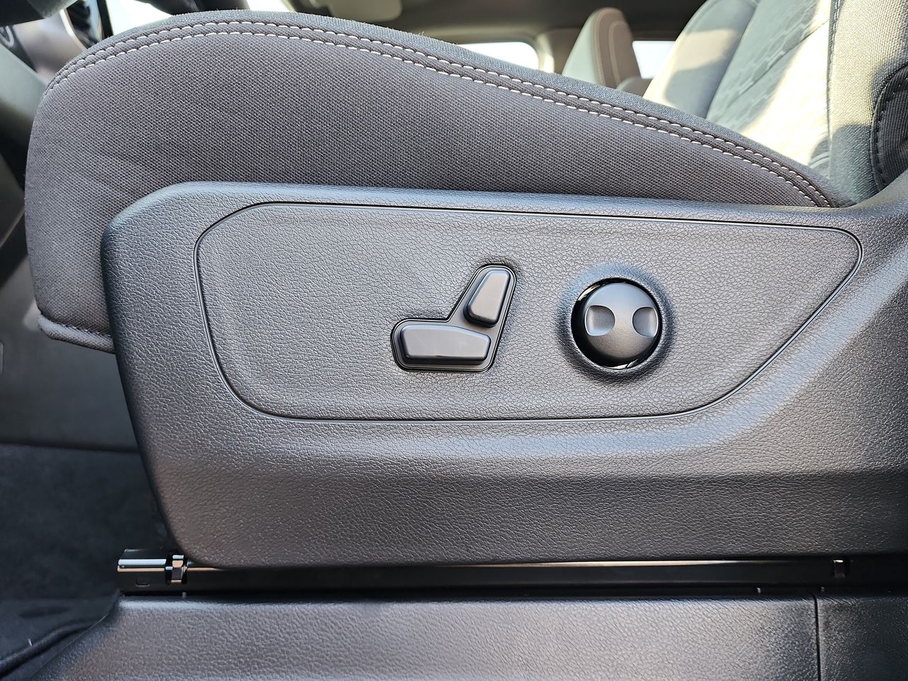 2026 Ram 1500 Big Horn photo 12