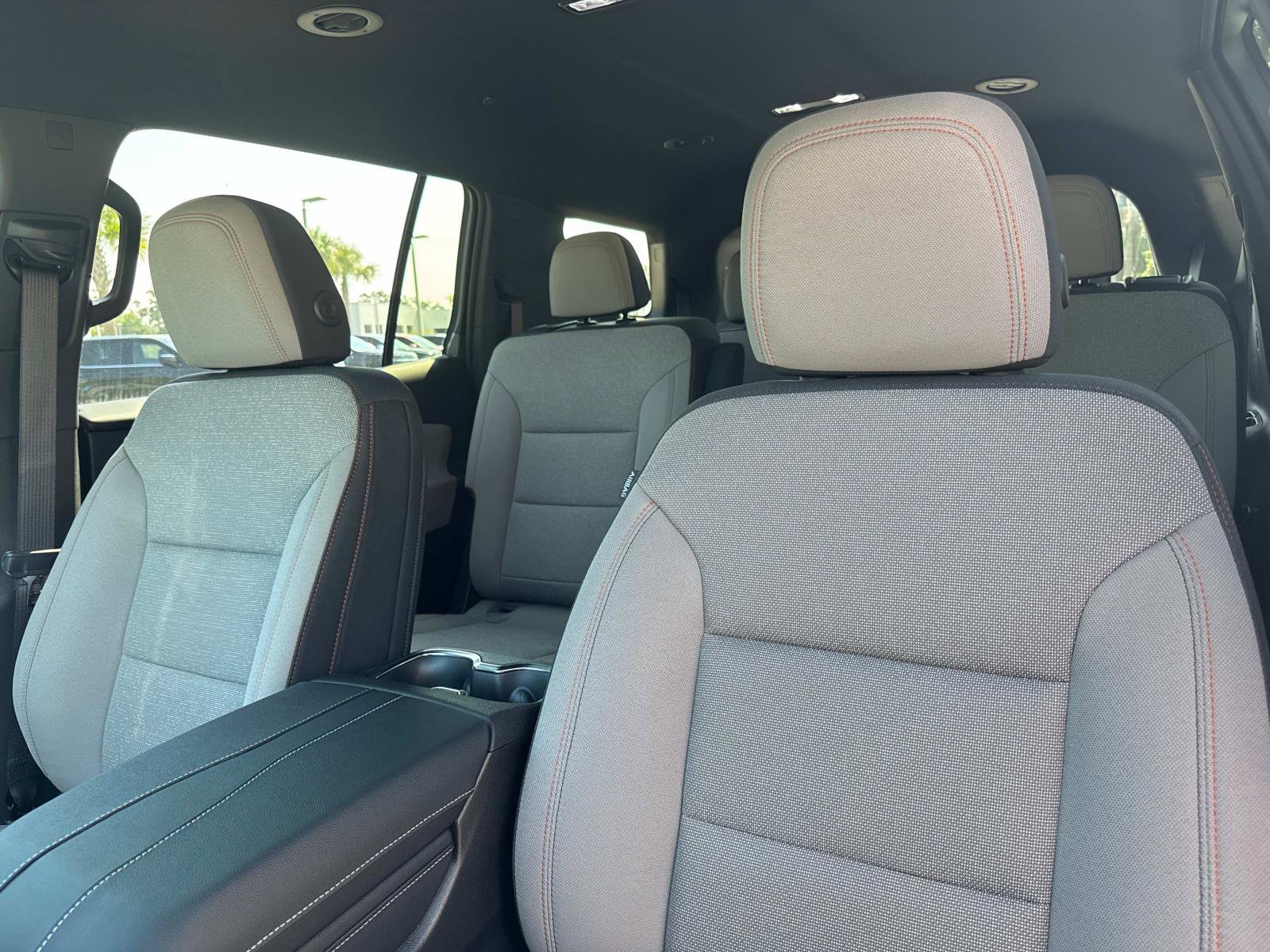 2026 Chevrolet Traverse LE photo 21