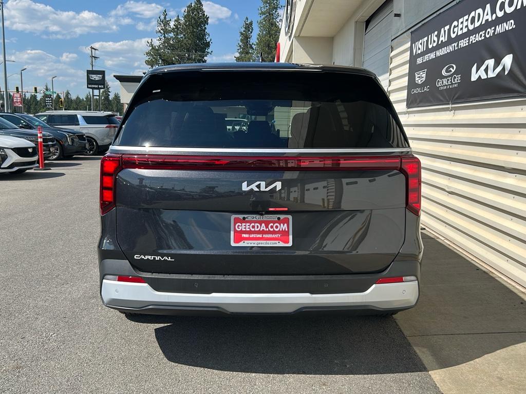 2026 Kia Carnival LXS photo 2
