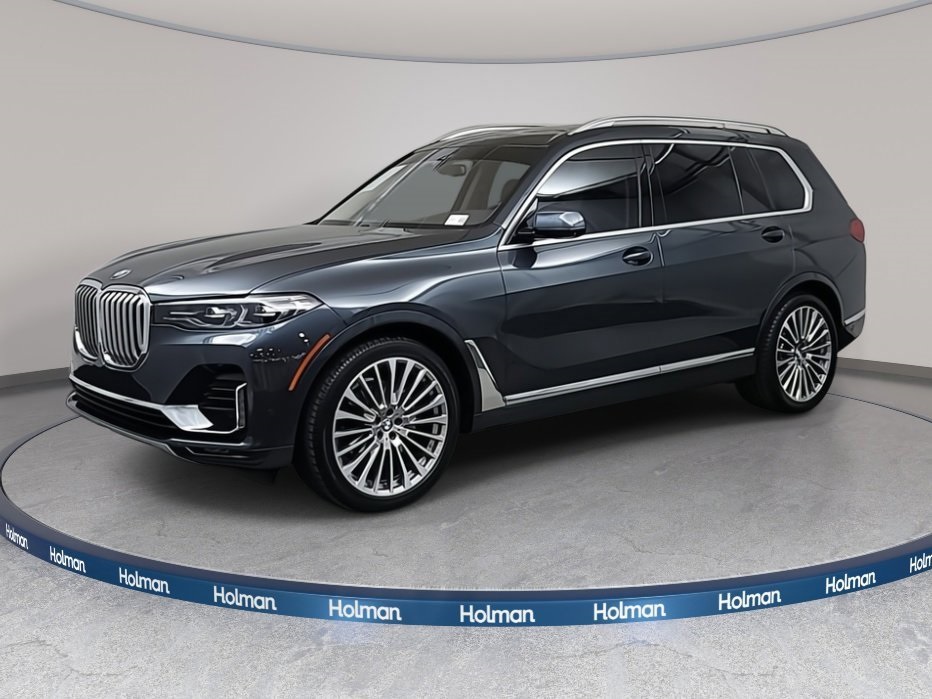2022 BMW X7 40i's photo