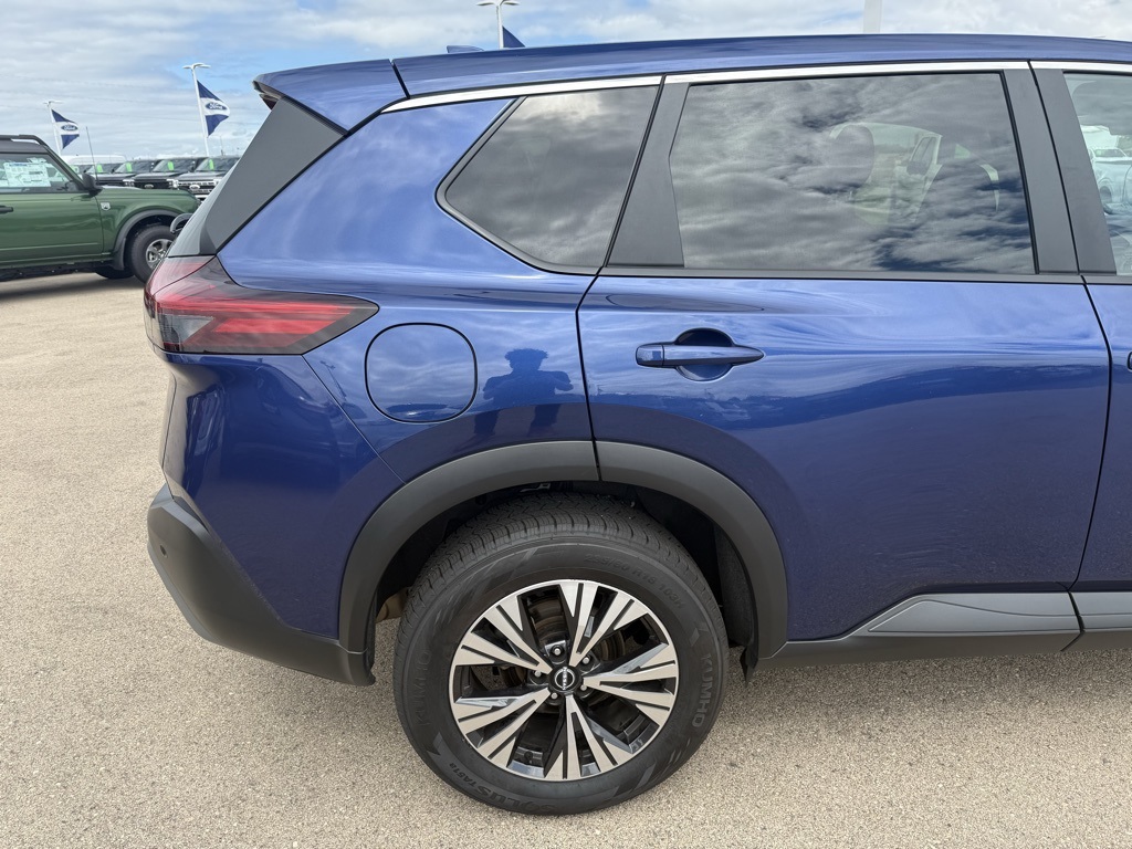 2023 Nissan Rogue SV photo 32