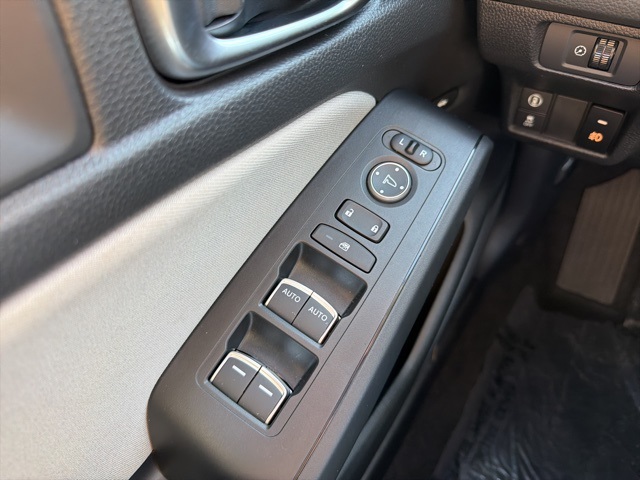 2023 Honda Civic LX photo 16