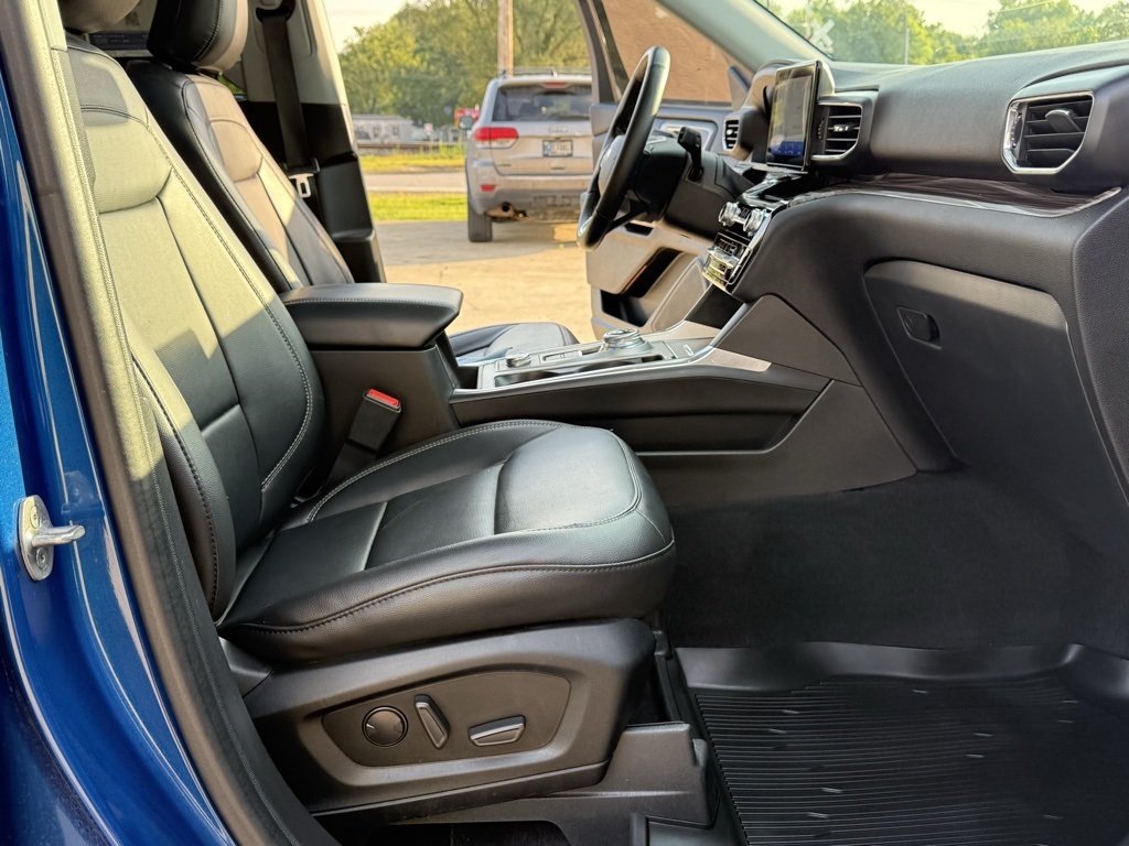 2022 Ford Explorer Limited photo 30