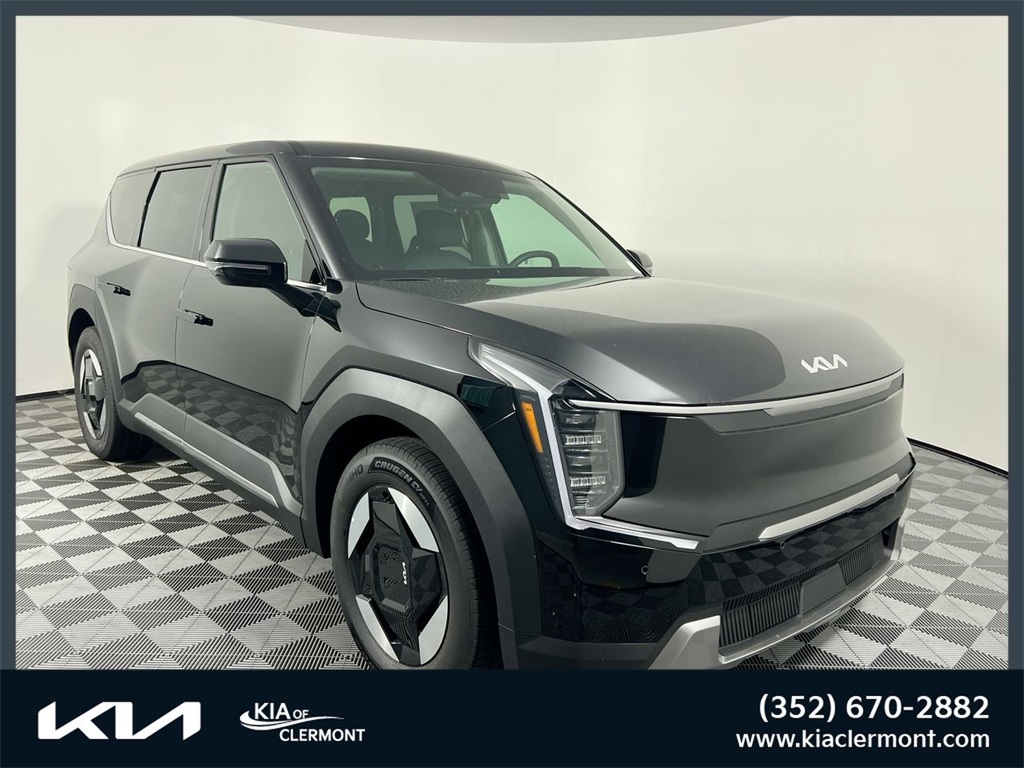 2026 Kia EV9 Light L/R's photo