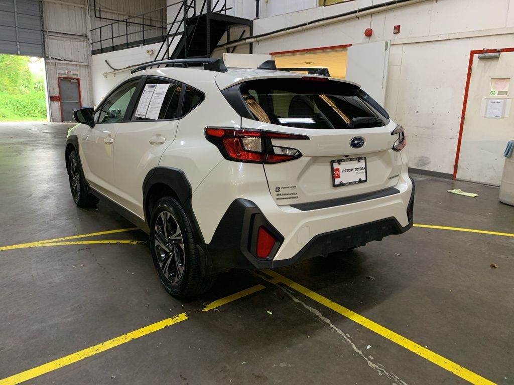 2024 Subaru Crosstrek Premium photo 3