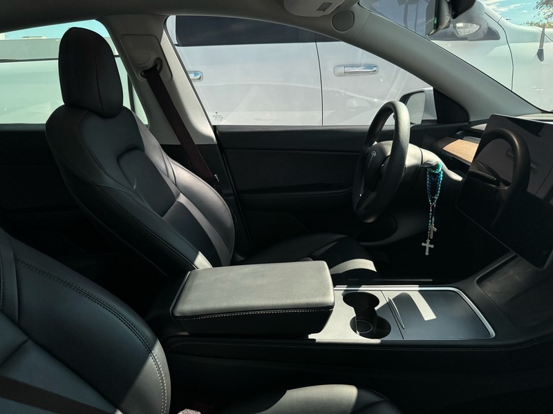 2021 Tesla Model Y Long Range photo 3