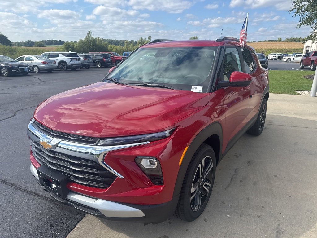 2026 Chevrolet Trailblazer LT photo 3