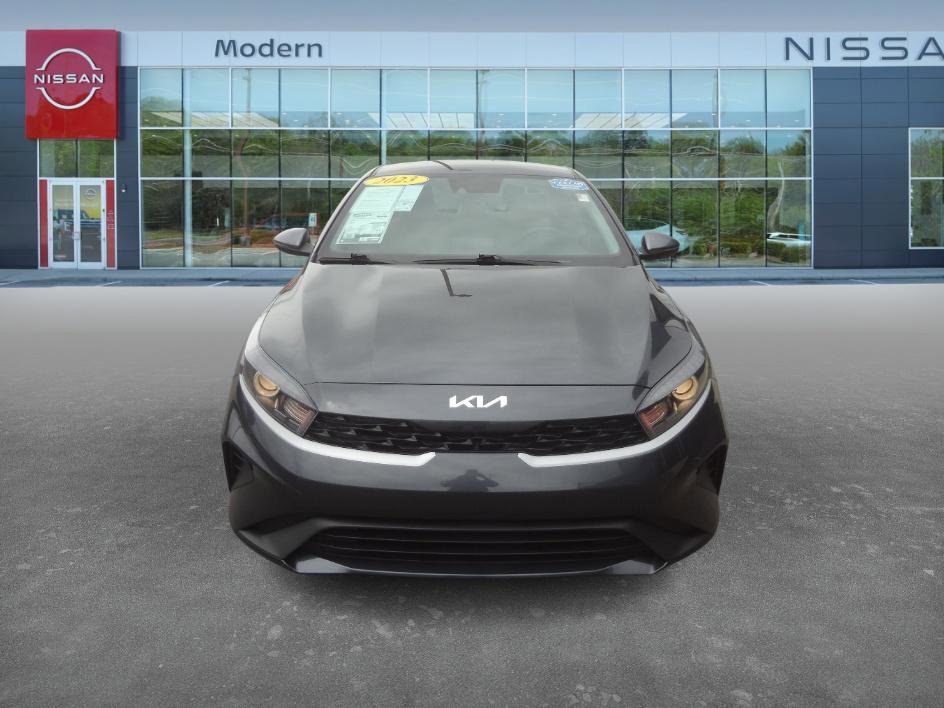 2023 Kia Forte LXS photo 3