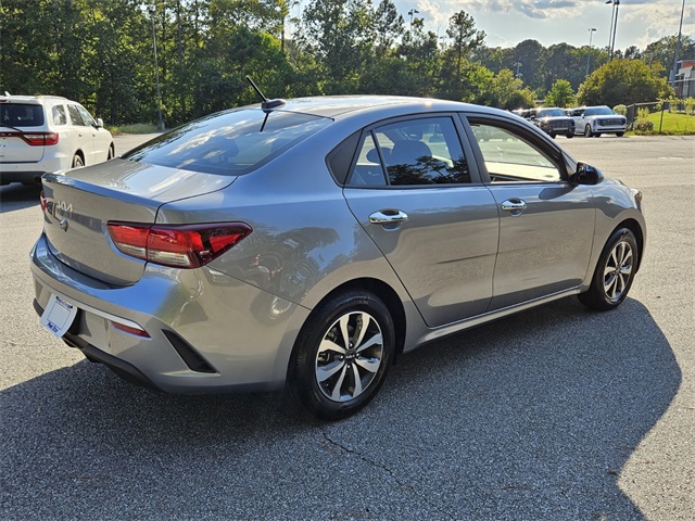 2022 Kia Rio S photo 11