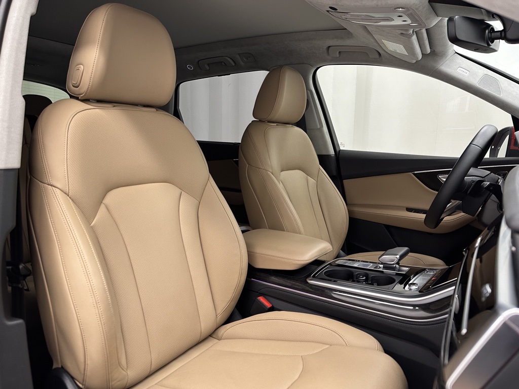 2022 Audi Q7 55 Prestige photo 19