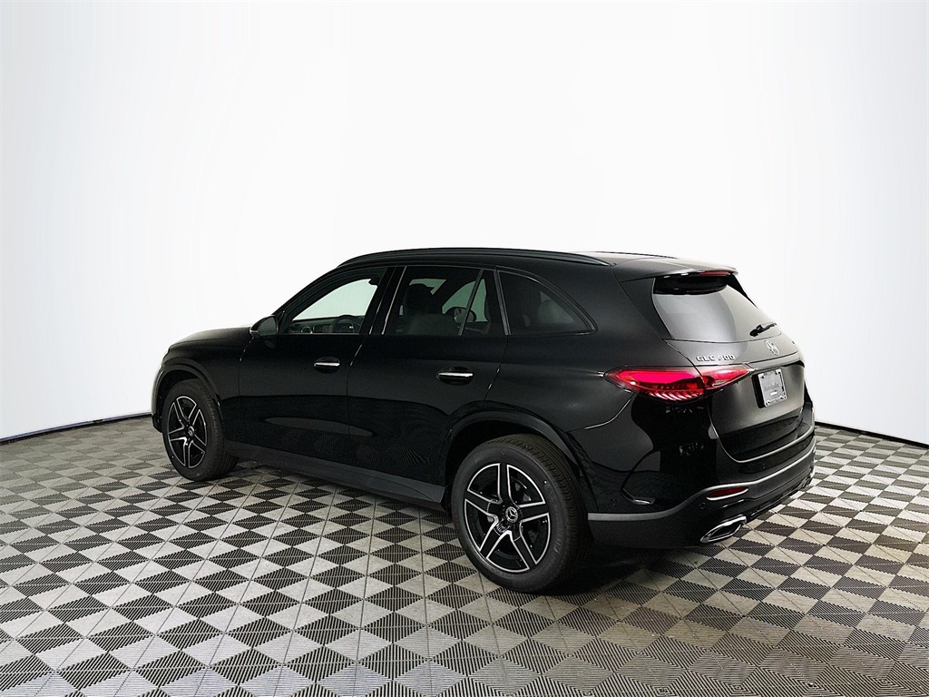 2026 Mercedes Benz GLC 300 4MATIC photo 4