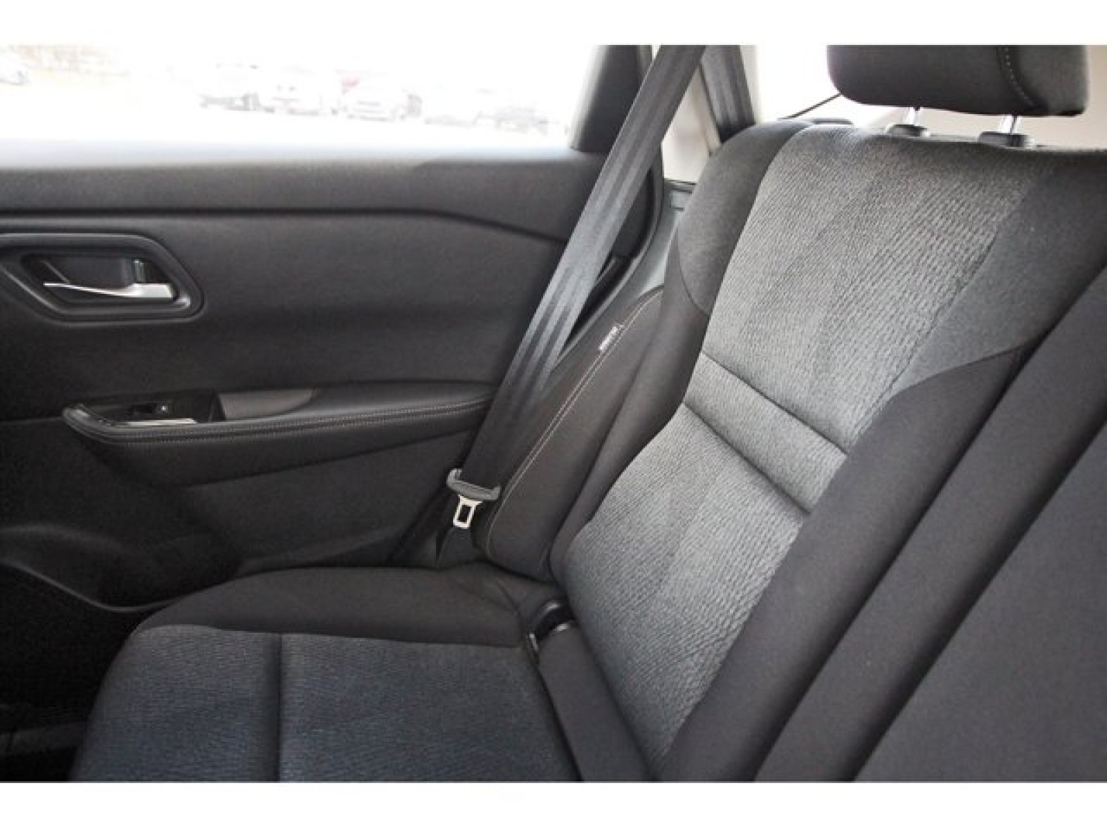 2024 Nissan Rogue SV Black at Robbins Nissan