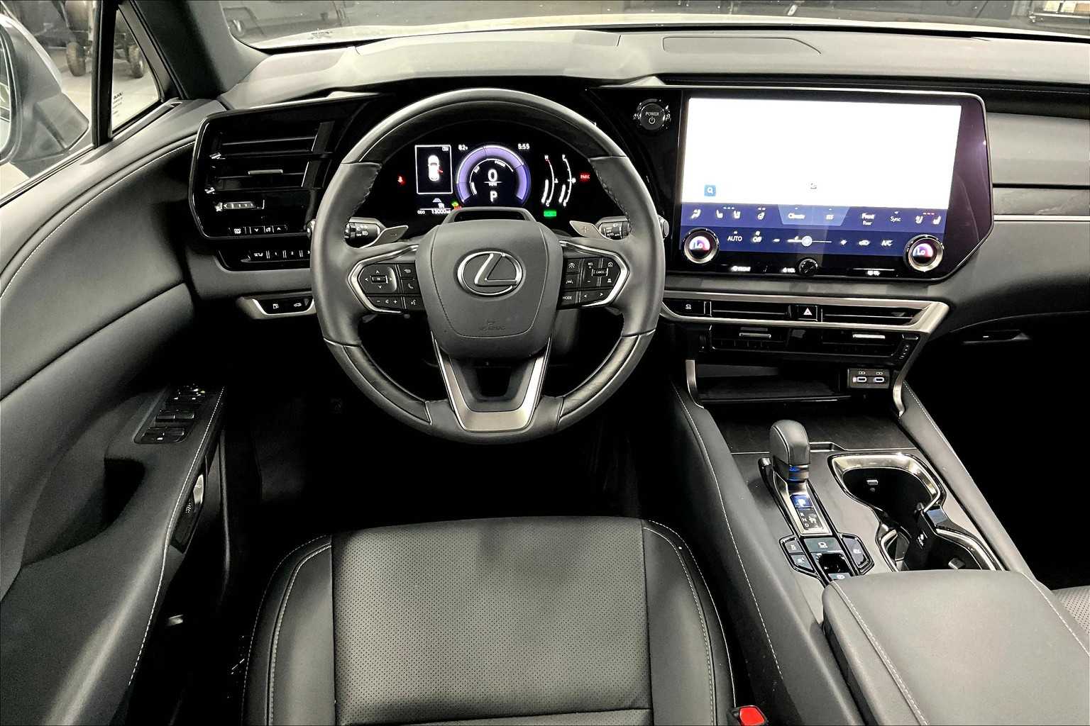 2024 Lexus RX Premium AWD photo 5