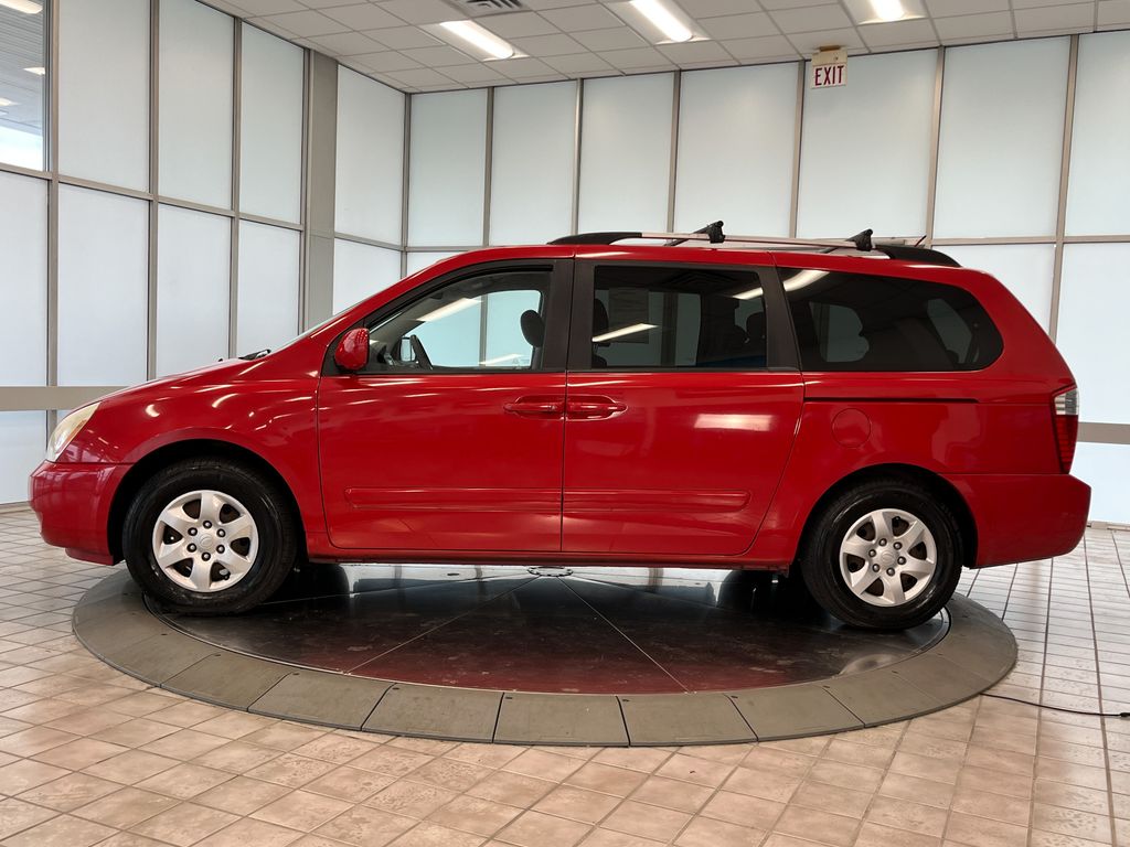 2010 Kia Sedona LX photo 4