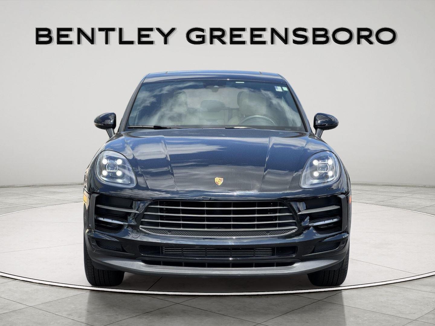 2021 Porsche Macan Base photo 2