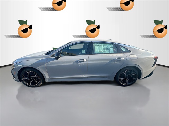 2026 Kia K5 GT-Line photo 4