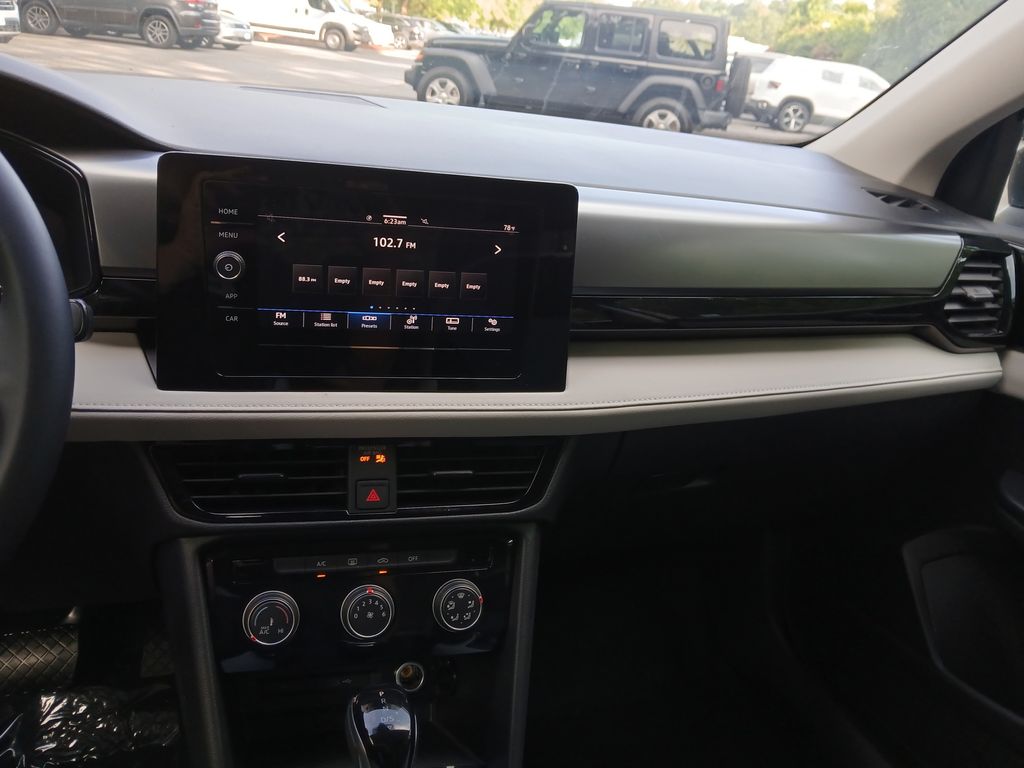 2025 Volkswagen Taos S photo 16