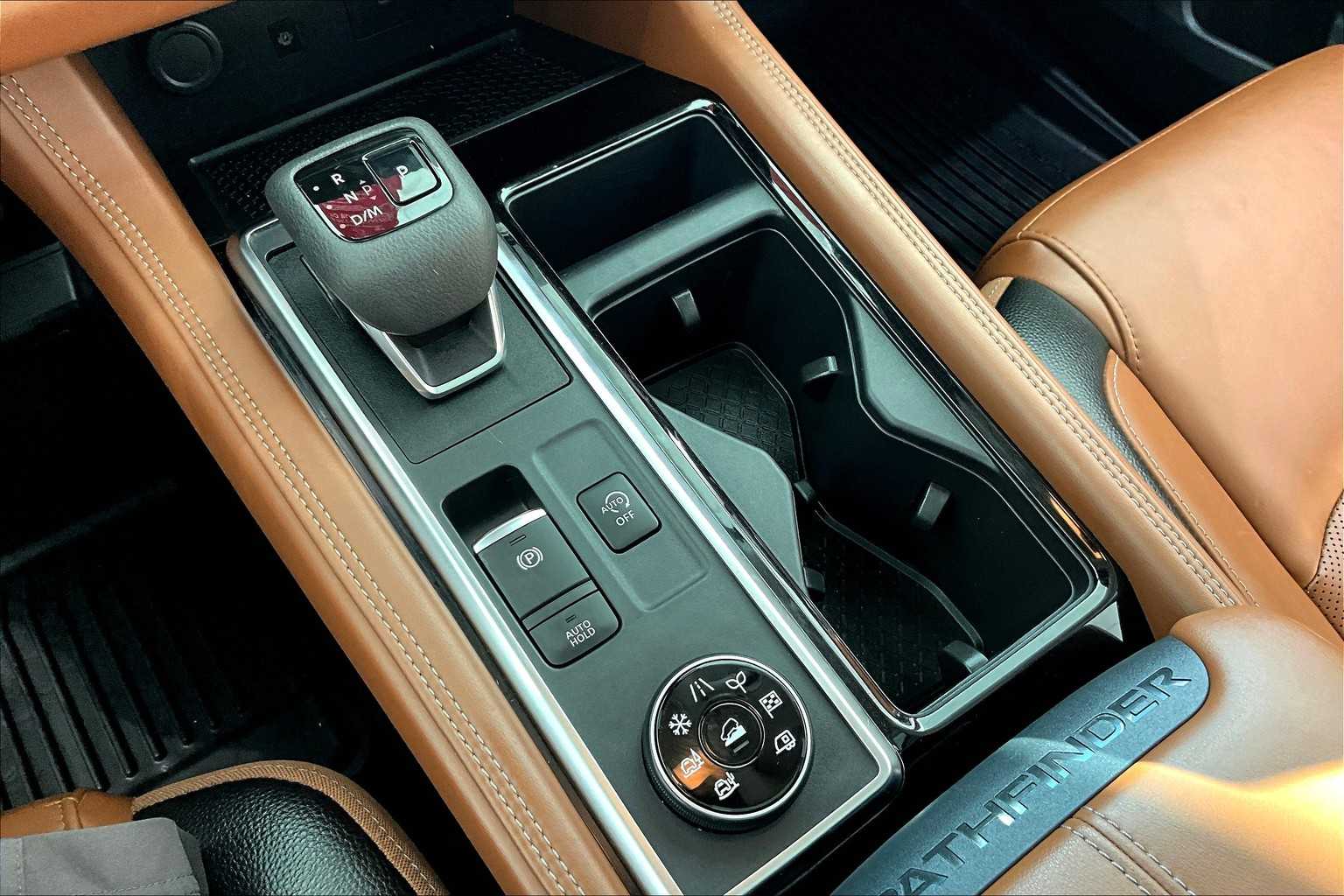 2023 Nissan Pathfinder Platinum photo 59