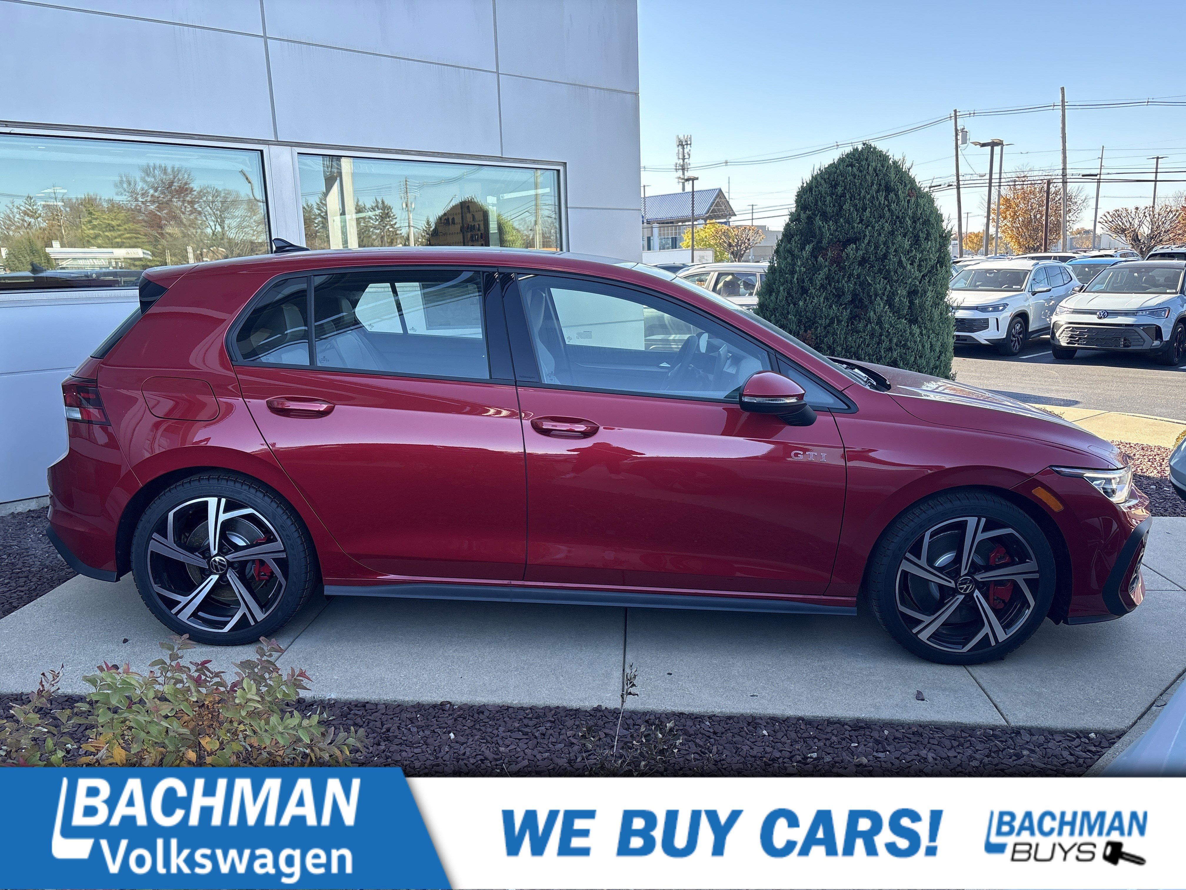 2025 Volkswagen Golf GTI SE's photo