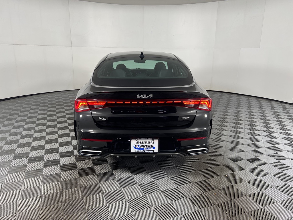 2023 Kia K5 GT-Line photo 9