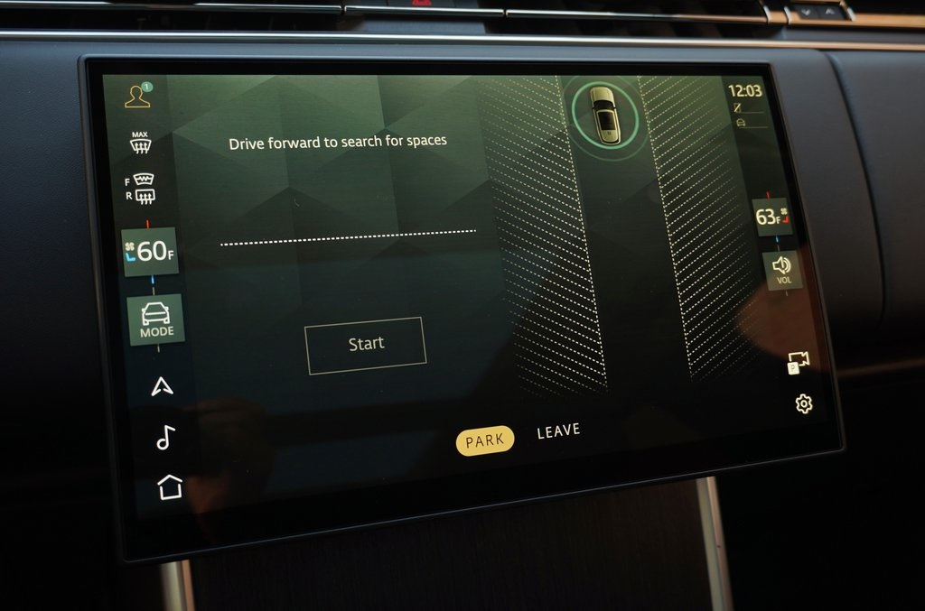 2025 LAND ROVER RANGE ROVER - Image 24