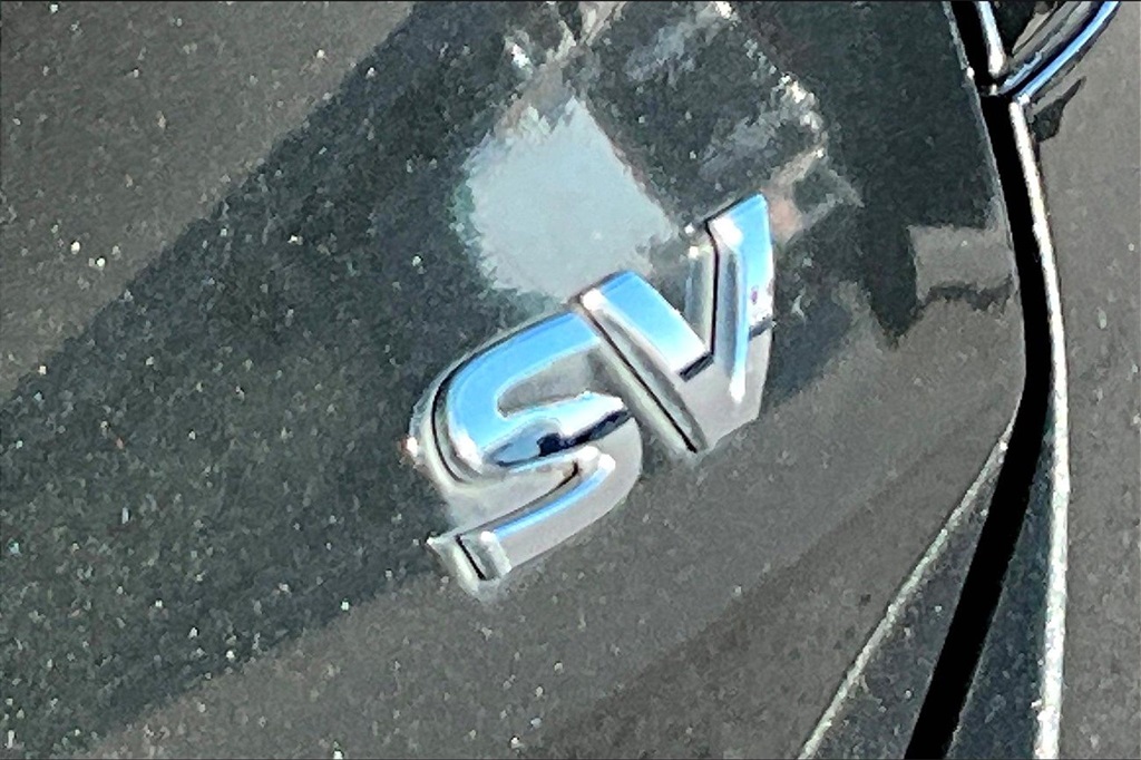 2016 Nissan Rogue SV photo 8