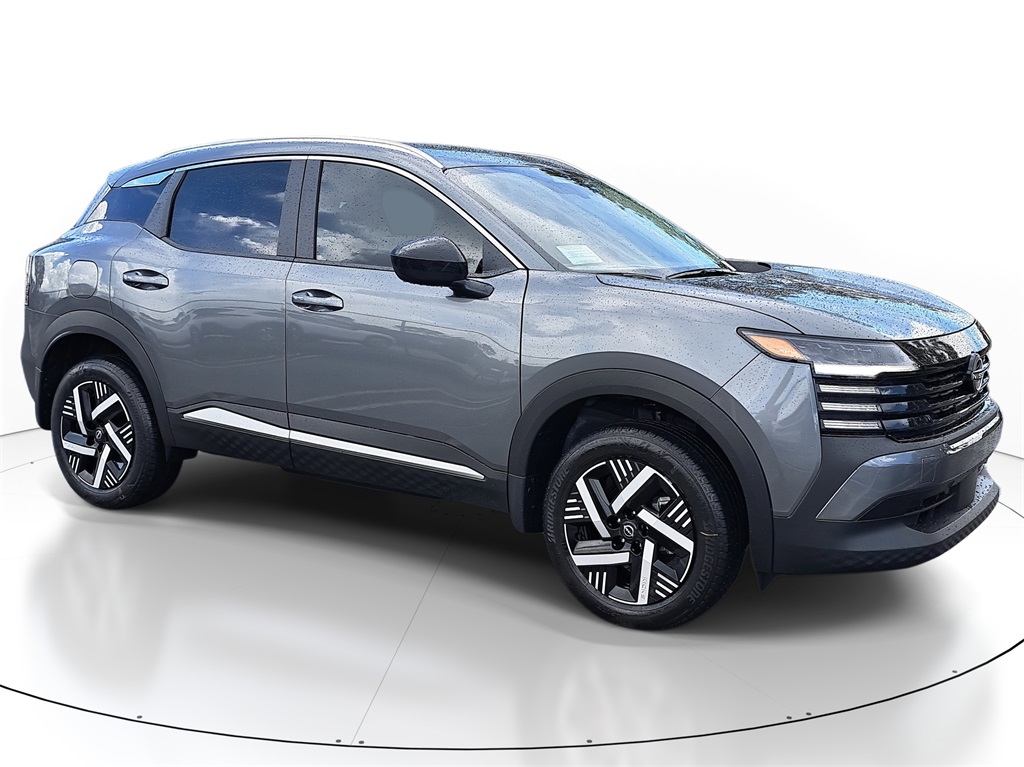 2026 Nissan Kicks SV photo 2