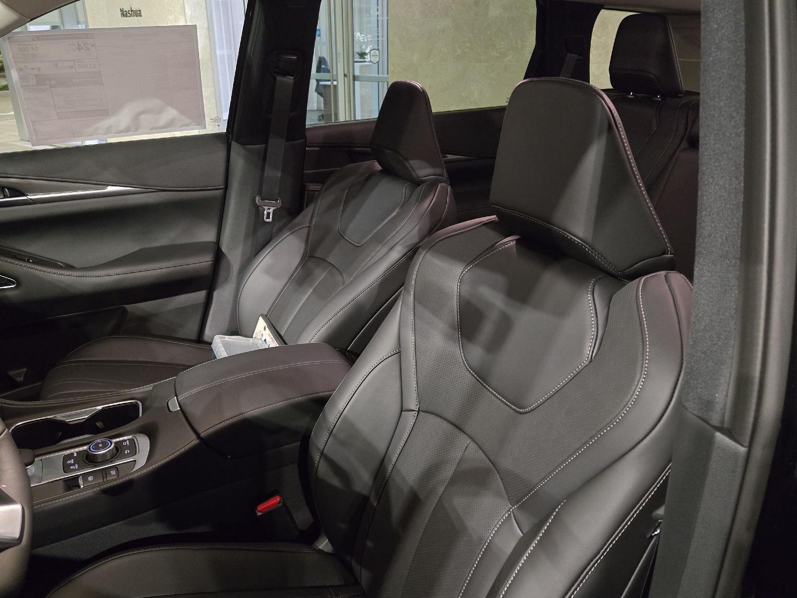 2026 Infiniti QX60 Luxe AWD photo 7