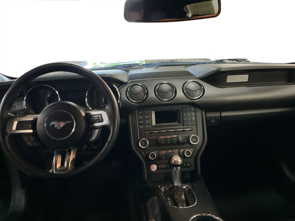 2016 Ford Mustang V6 Convertible photo 9