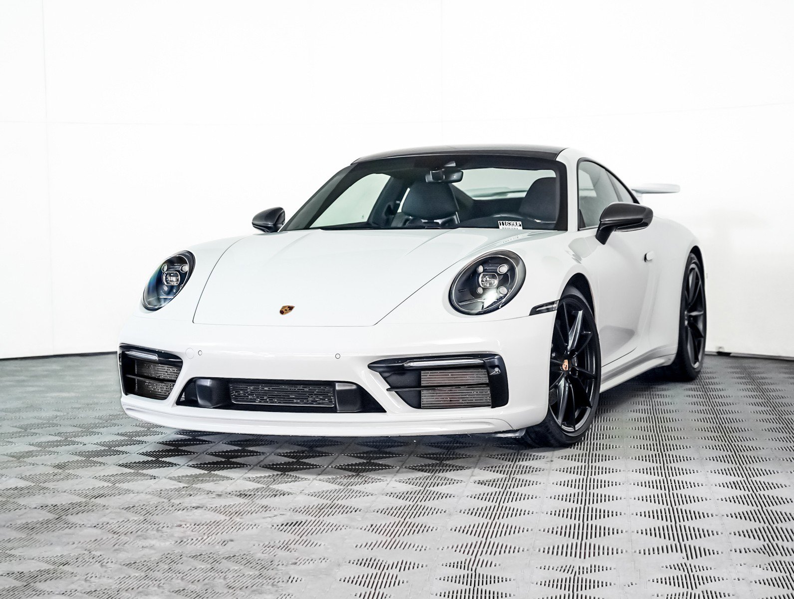 2024 Porsche 911 T's photo