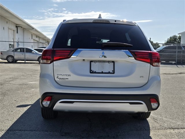 2020 Mitsubishi Outlander SEL photo 5