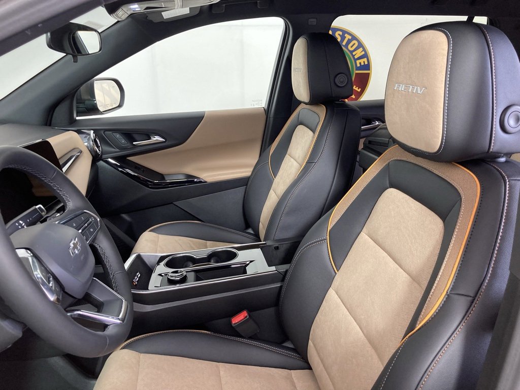 2026 Chevrolet Equinox ACTIV photo 8