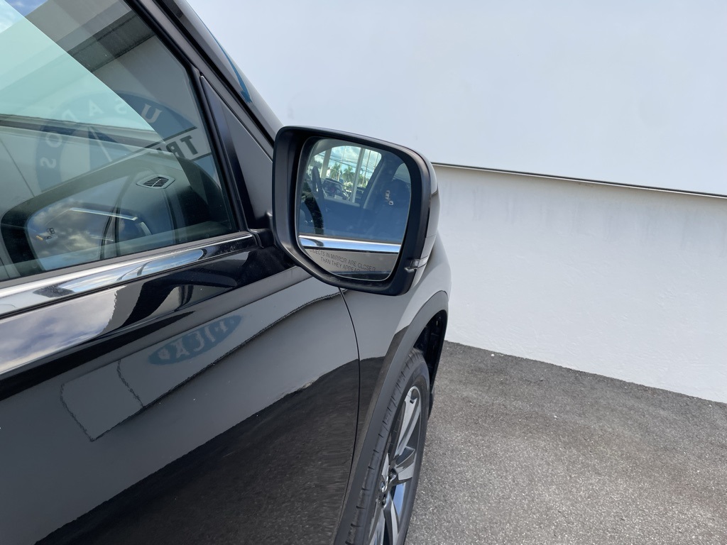 2025 Honda Pilot Touring photo 21