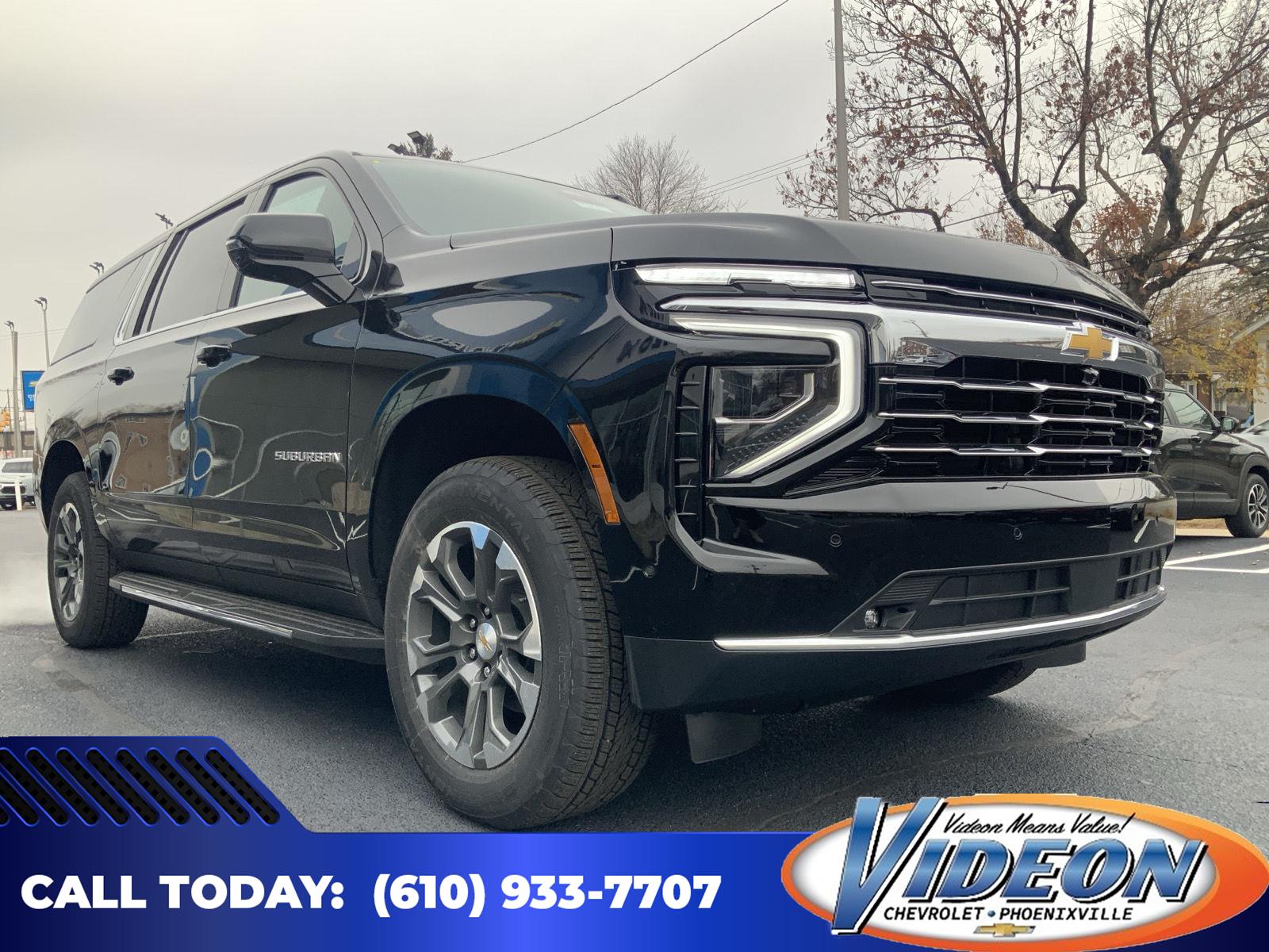 2026 Chevrolet Suburban LT's photo