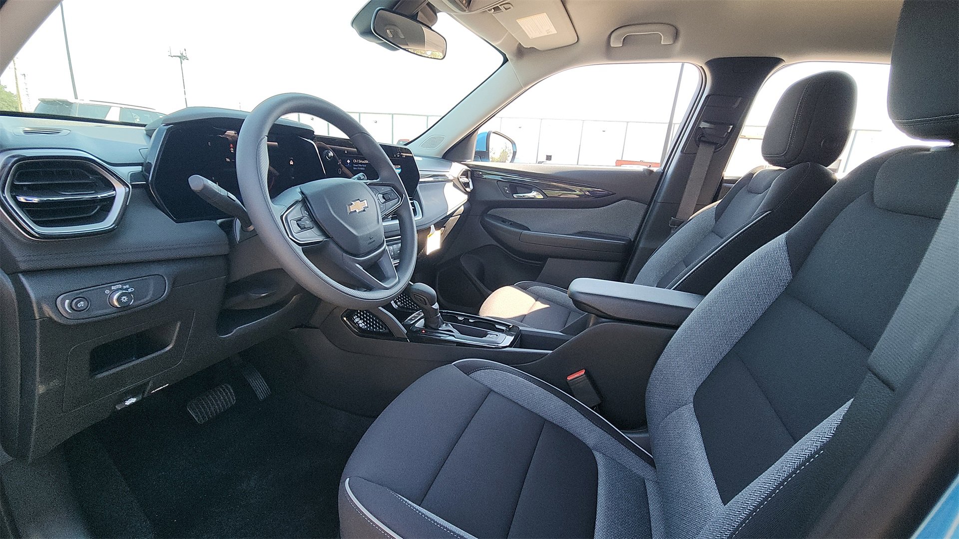 2026 Chevrolet Trailblazer LT photo 9